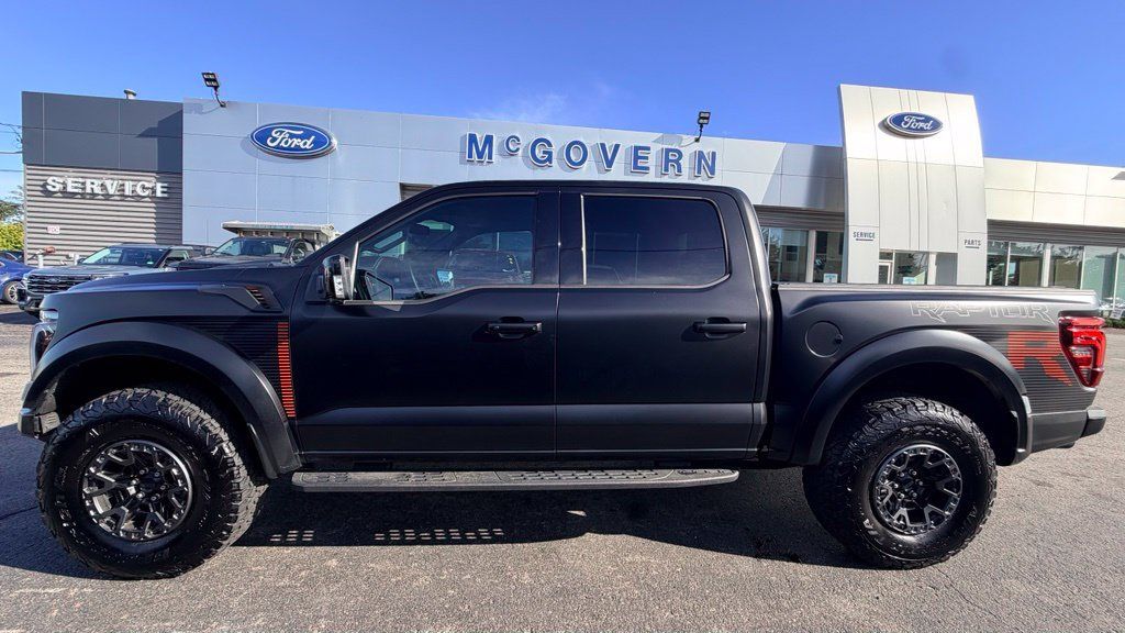 Used 2025 Ford F150 Raptor w/ Equipment Group 803A Raptor R AWD/4WD image 4