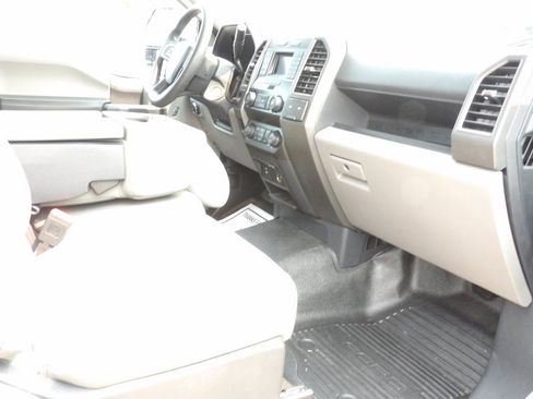 Used 2022 Ford F250 XL w/ Power Equipment Group RWD image 13