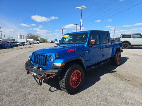 Used 2020 Jeep Gladiator Sport w/ Quick Order Package 24S AWD/4WD image 9