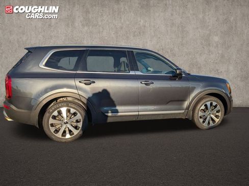 Used 2022 Kia Telluride S image 8