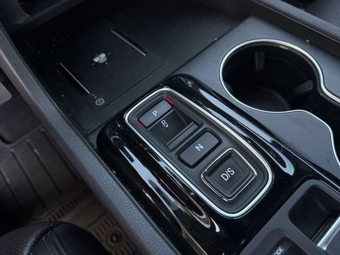Used 2025 Honda Pilot Black Edition image 21