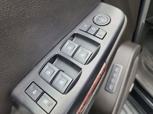 Used 2020 GMC Yukon SLT image 10