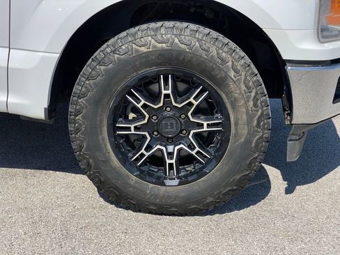 Used 2018 Ford F150 XLT image 30