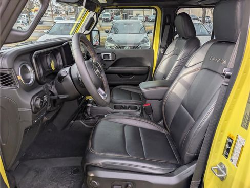 Used 2024 Jeep Wrangler Sahara image 16