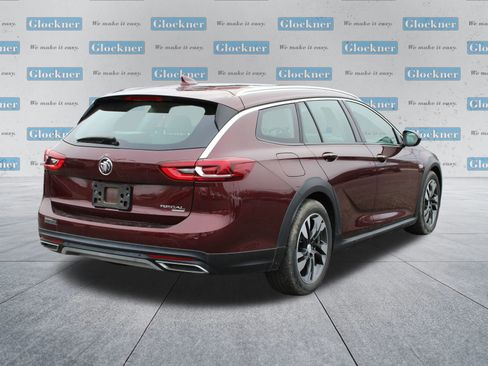 Used 2019 Buick Regal Essence w/ Driver Confidence Package I image 6