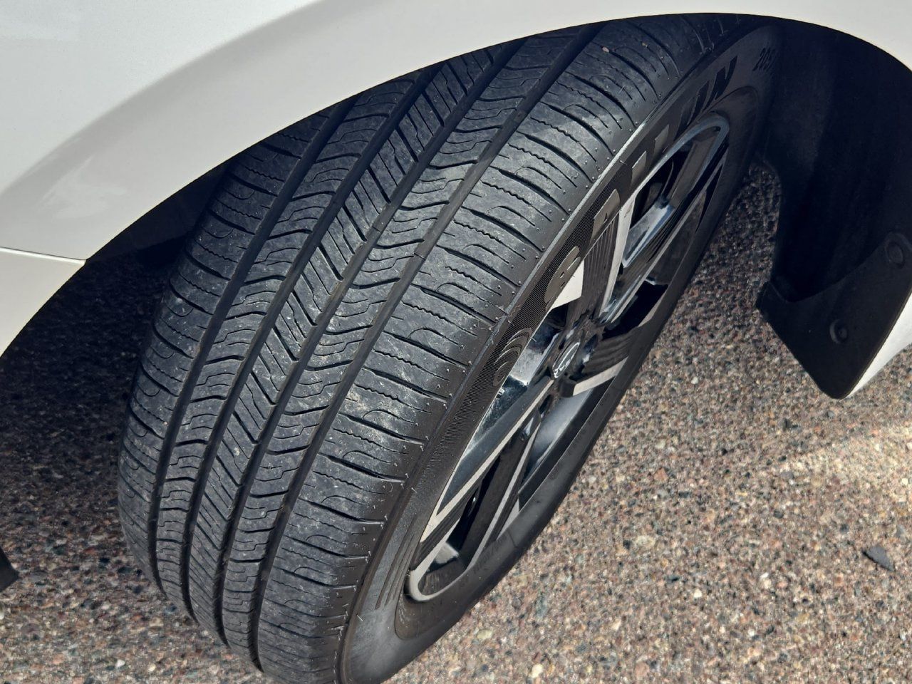 Used 2024 Nissan Sentra SV w/ All-Weather Package FWD image 31