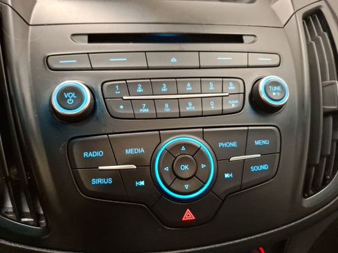 Used 2017 Ford Escape SE image 23