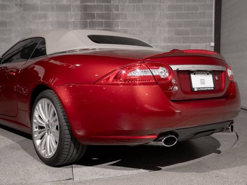 Used 2010 Jaguar XK Convertible RWD image 38