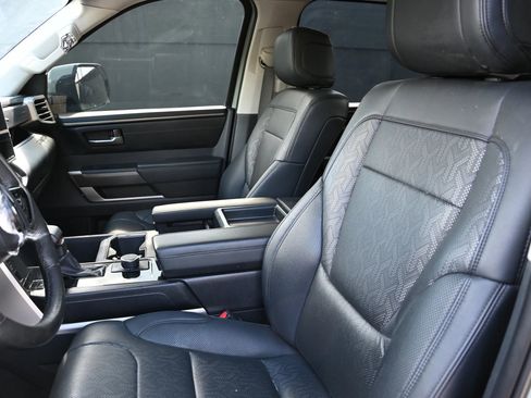 Used 2022 Toyota Tundra SR5 RWD image 12