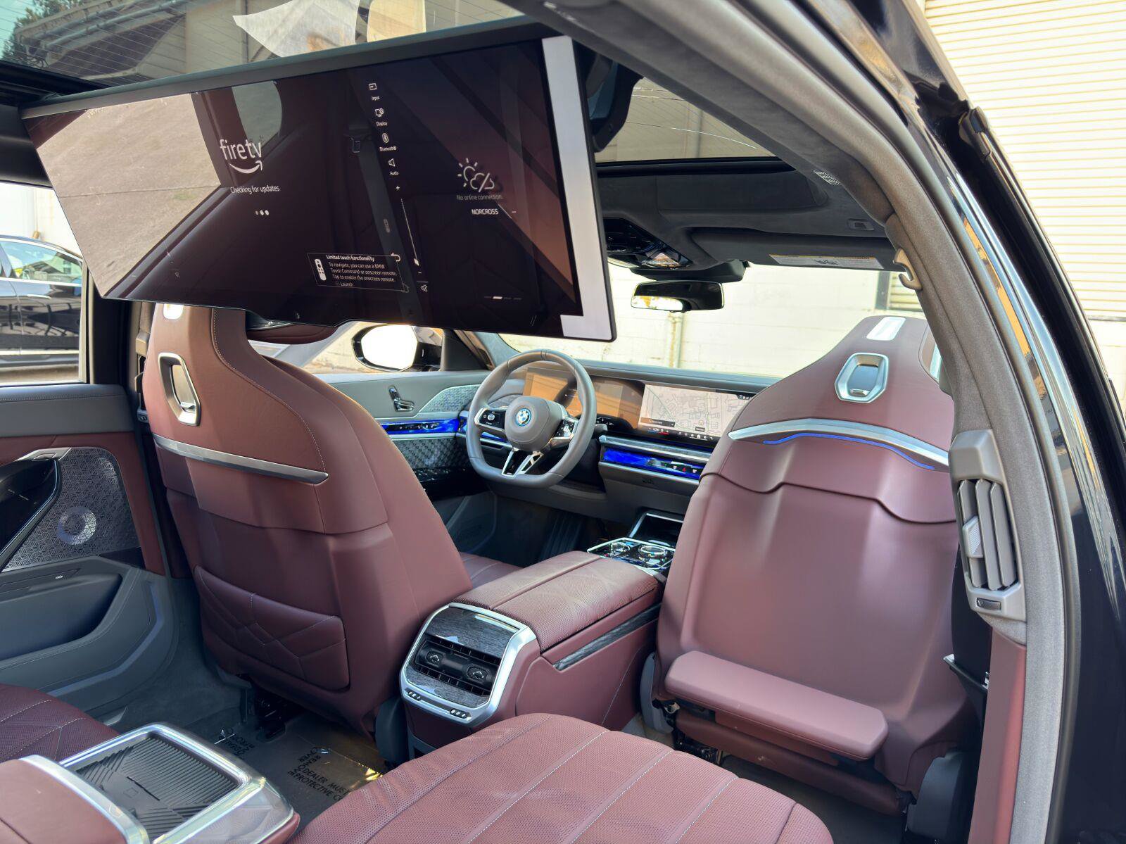 Used 2023 BMW i7 xDrive60 AWD/4WD image 59
