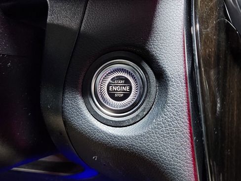 Used 2022 Mercedes-Benz GLC 300 image 40