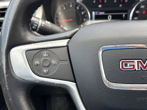 Used 2019 GMC Acadia SLT FWD image 16