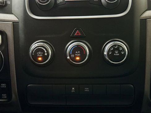 Used 2014 RAM 1500 Express w/ Black Ram 1500 Express Group AWD/4WD image 19