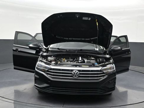 Used 2020 Volkswagen Jetta SE FWD image 36