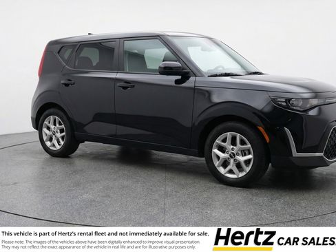 Used 2025 Kia Soul LX w/ LX Technology Package FWD image 1