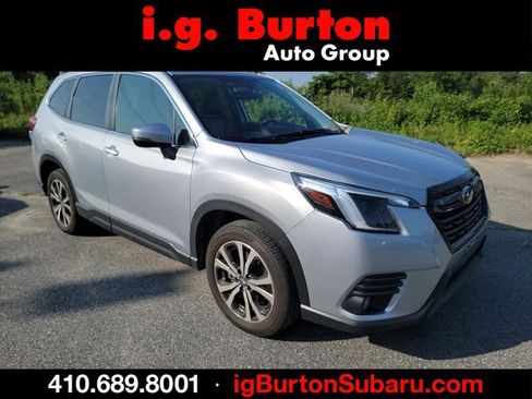 Used 2022 Subaru Forester Limited AWD/4WD image 1