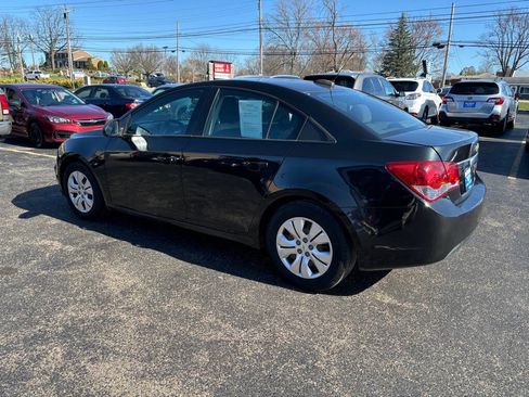 Used 2015 Chevrolet Cruze LS image 6