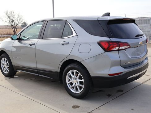 Used 2024 Chevrolet Equinox LT image 9