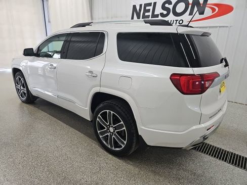 Used 2018 GMC Acadia Denali w/ LPO, Floor Liner Package image 9