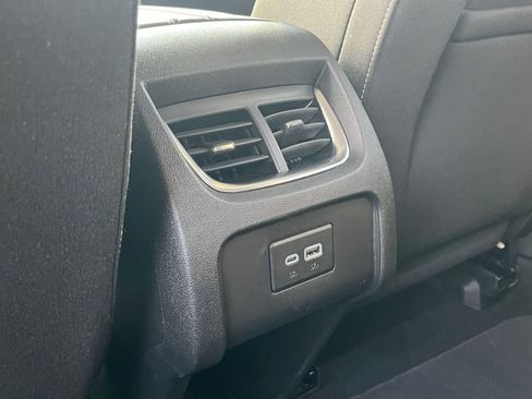 Used 2025 Chevrolet Blazer LT image 24