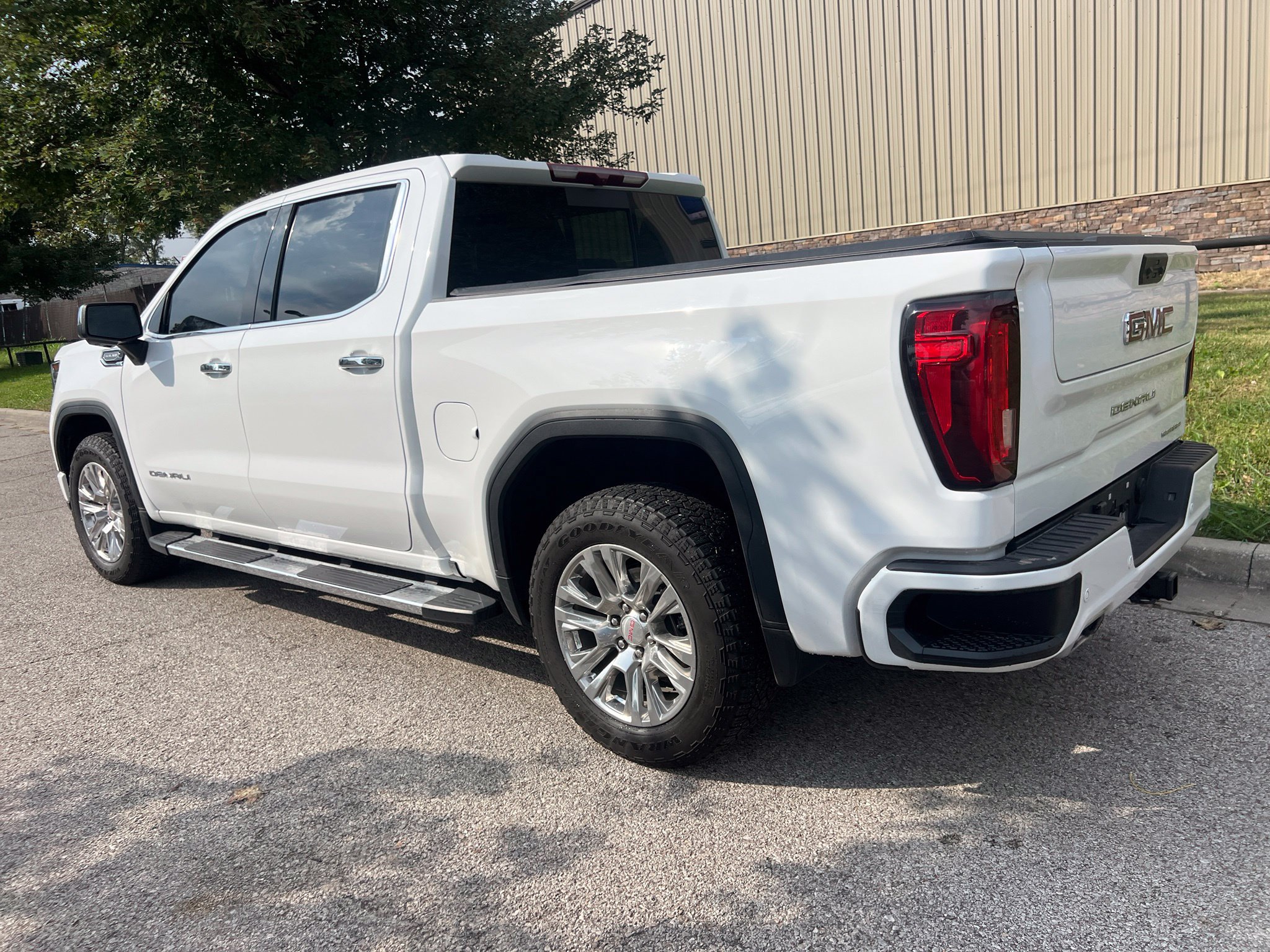 Used 2023 GMC Sierra 1500 Denali AWD/4WD image 7