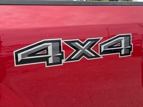 Used 2022 Ford F250 Lariat w/ Black Appearance Package AWD/4WD image 13