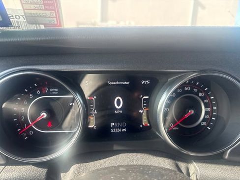 Used 2021 Jeep Gladiator Mojave AWD/4WD image 10