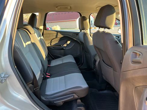 Used 2017 Ford Escape S image 21