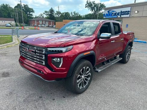 Used 2024 GMC Canyon Denali AWD/4WD image 1