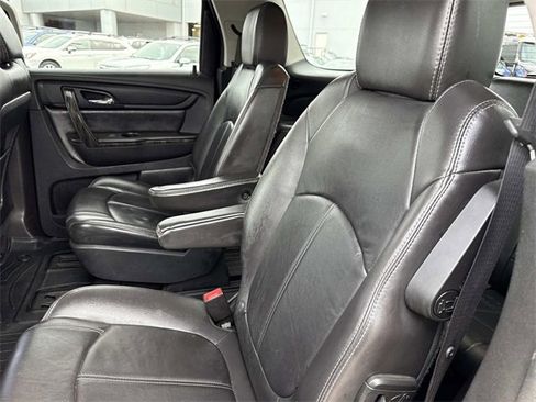 Used 2017 GMC Acadia Limited SLT image 15