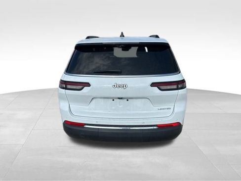 Used 2024 Jeep Grand Cherokee L Limited w/ Luxury Tech Group II image 5