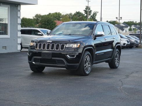 Used 2017 Jeep Grand Cherokee Limited AWD/4WD image 1