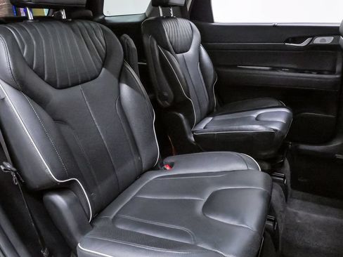 Certified 2024 Hyundai Palisade Limited FWD image 14