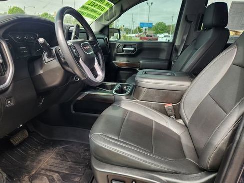 Used 2021 GMC Sierra 1500 SLT w/ SLT Premium Plus Package AWD/4WD image 3