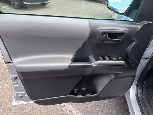 Used 2023 Toyota Tacoma SR5 RWD image 5