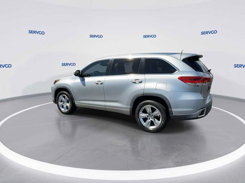 Used 2017 Toyota Highlander Limited FWD image 6