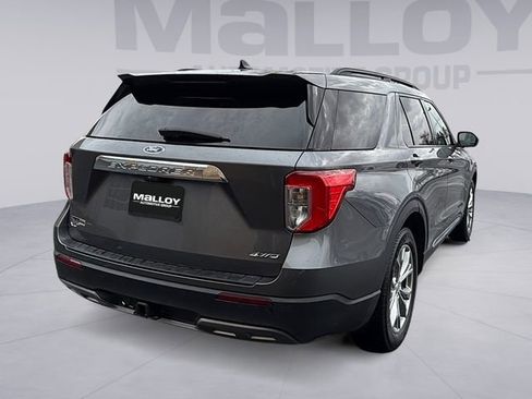 Used 2021 Ford Explorer XLT w/ Equipment Group 202A image 5