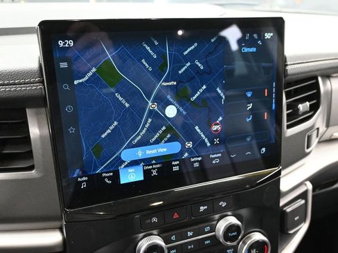 Used 2024 Ford Expedition Max XLT image 19