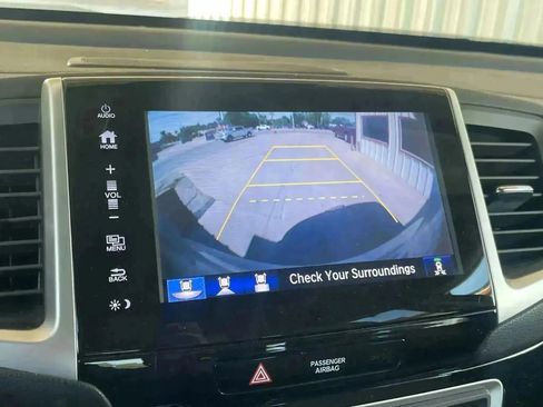 Used 2017 Honda Pilot Elite image 13