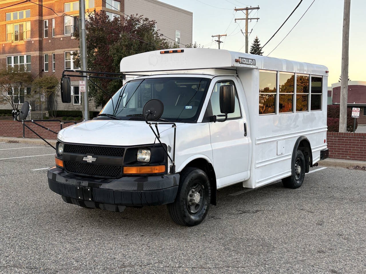 Used 2007 Chevrolet Express 3500 w/ School Bus Package RWD image 4