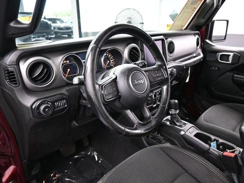 Used 2021 Jeep Wrangler Unlimited Sport AWD/4WD image 10