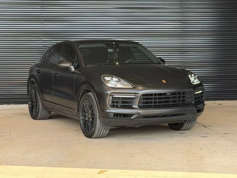 Certified 2021 Porsche Cayenne Coupe AWD/4WD image 12