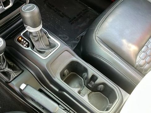 Used 2021 Jeep Gladiator Overland w/ Uconnect 4C Nav & Sound Group AWD/4WD image 14