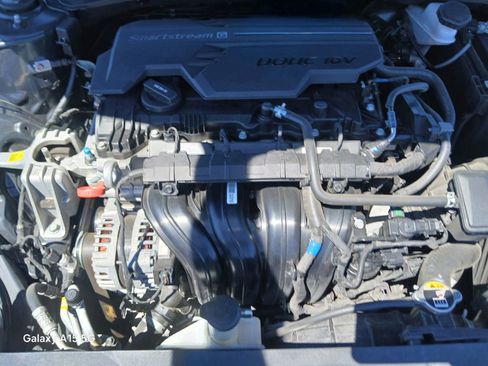 Used 2022 Hyundai Elantra SEL image 23