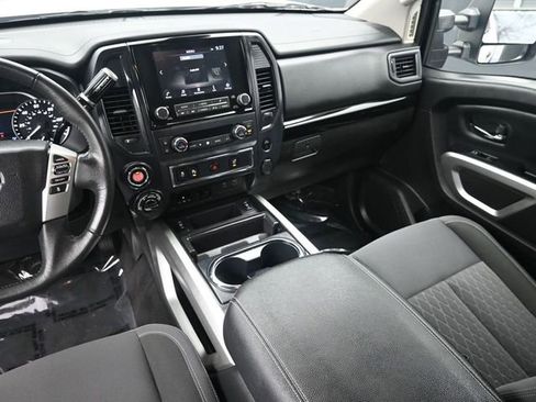 Used 2024 Nissan Titan SV w/ SV Utility Package image 10