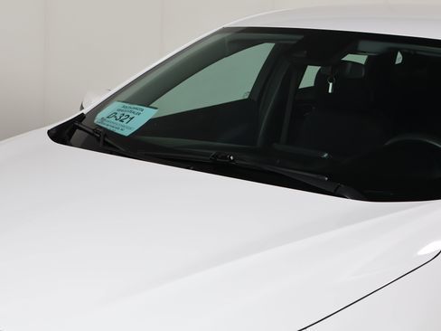 Used 2023 Chevrolet Malibu LT image 12