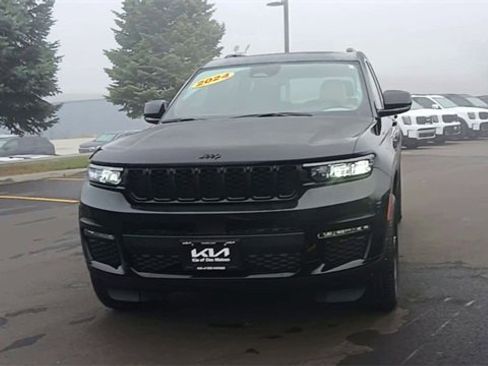 Used 2024 Jeep Grand Cherokee L Limited w/ Black Appearance Package image 6