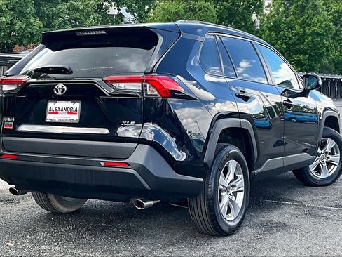 Used 2024 Toyota RAV4 XLE image 12