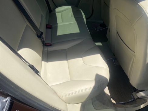 Used 2016 Volvo XC60 T5 Premier w/ Proximity Package FWD image 10