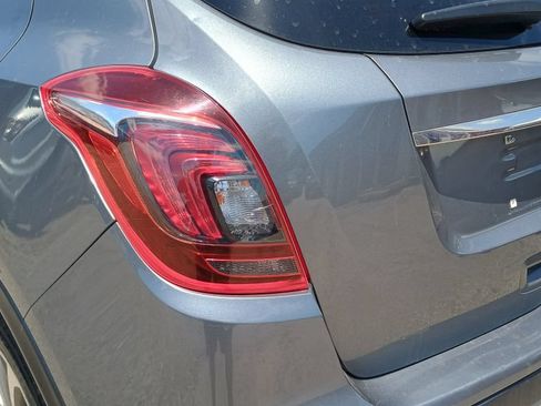 Used 2019 Buick Encore Preferred FWD image 19